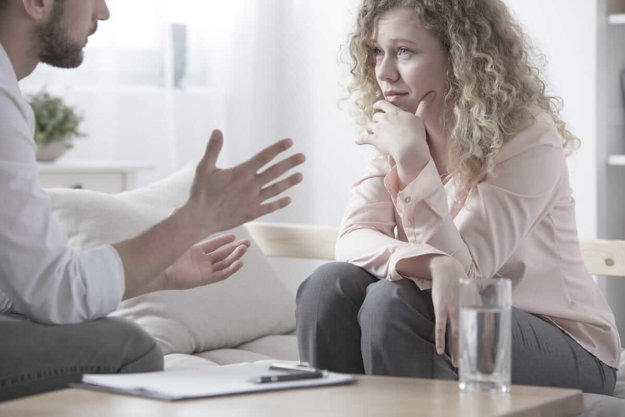 doctor and patient discussing oregon drug rehab programs